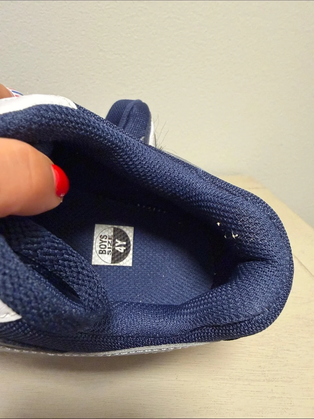 Athletic Nike Air Max Ivo GS Navy Blue Grey White Sneakers Boys Youth Size 4Y